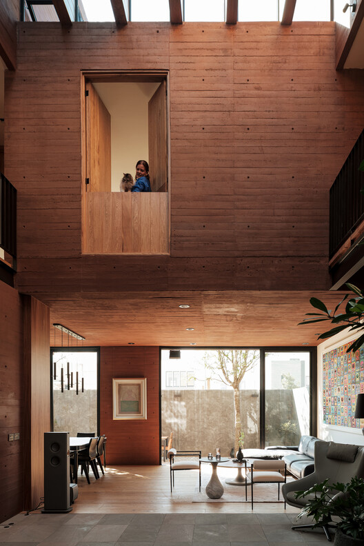 Casa de una Escritora / em-estudio - Fotografía interior, Madera