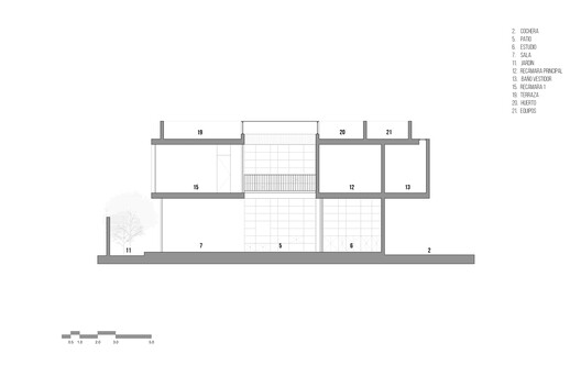 Casa de una Escritora / em-estudio - Imagen 28 de 34