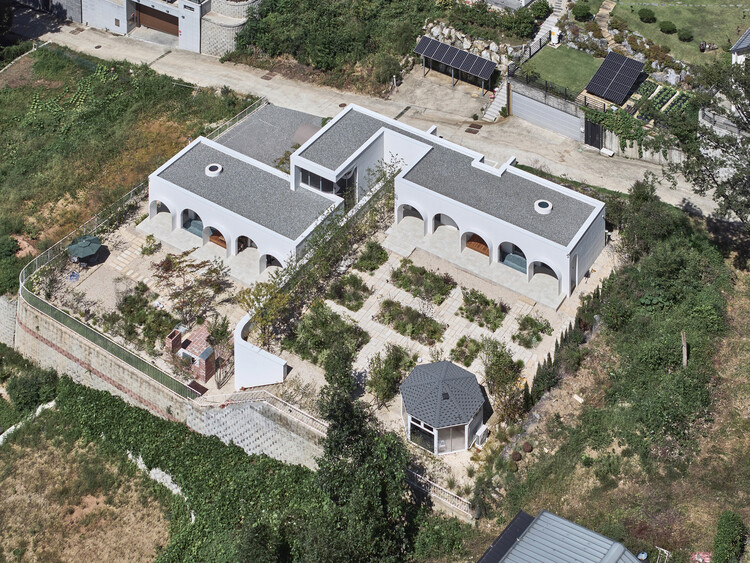 Meomum Zip House / Todot Architects and Partners - Exterior Photography, Arch, Garden, Arcade, Courtyard