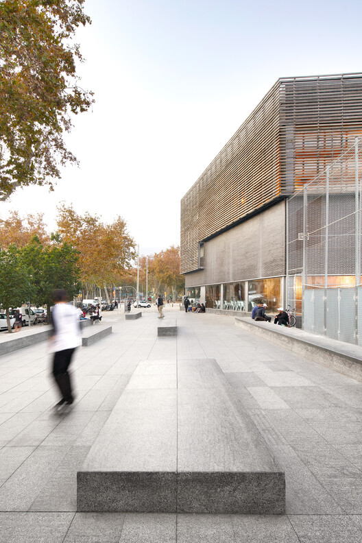 Rethinking Public Space Through a Skateboarder’s Eyes - Image 2 of 26