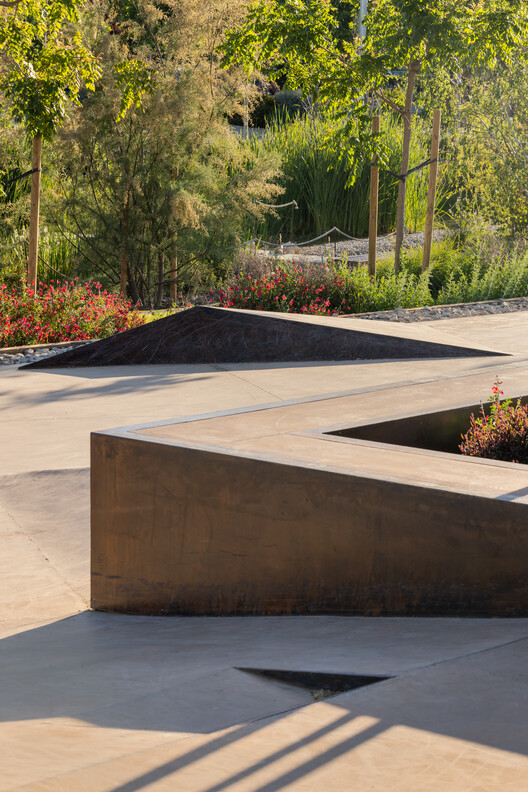 Rethinking Public Space Through a Skateboarder’s Eyes - Image 12 of 26