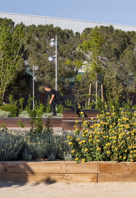 Rethinking Public Space Through a Skateboarder’s Eyes - Image 11 of 26