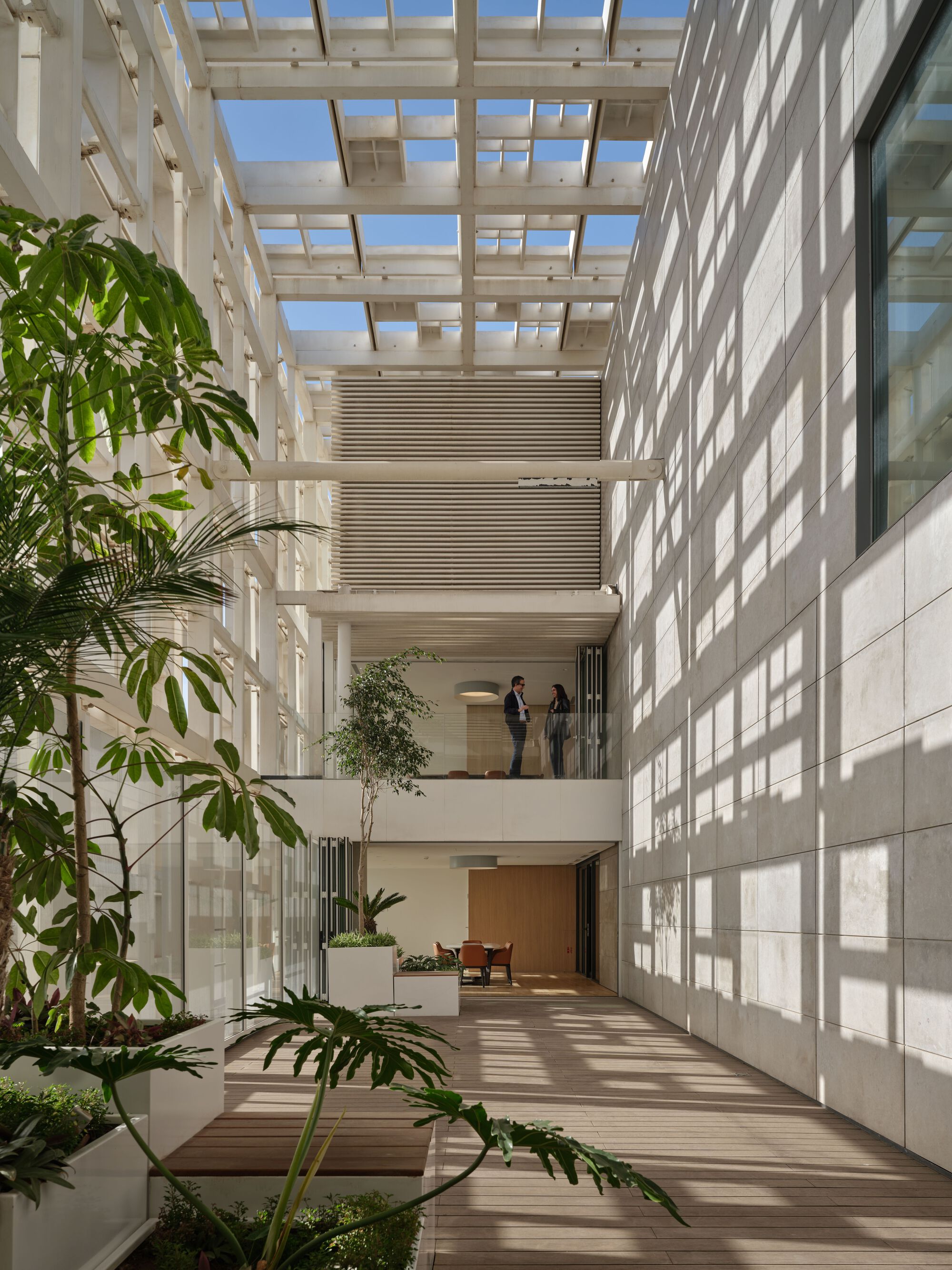 Gallery of BCP Tower / Groupe3 Architectes - 4