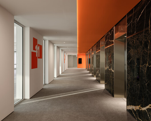 BCP Tower / Groupe3 Architectes + Atelier Rachid Andaloussi BCP Tower / Groupe3 Architectes + Atelier Rachid Andaloussi - Image 11 of 21