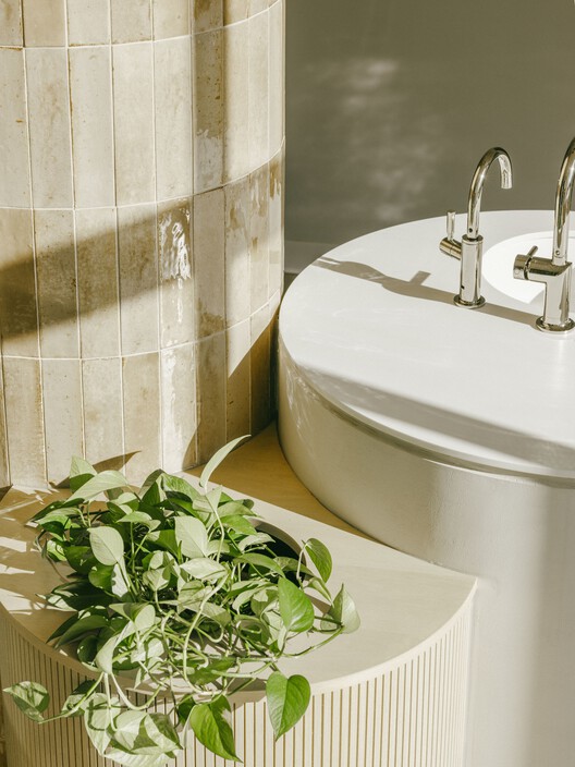 La Seigneurie Funeral Home / ultralocal architectes La Seigneurie Funeral Home / ultralocal architectes - Interior Photography, Bathroom, Sink