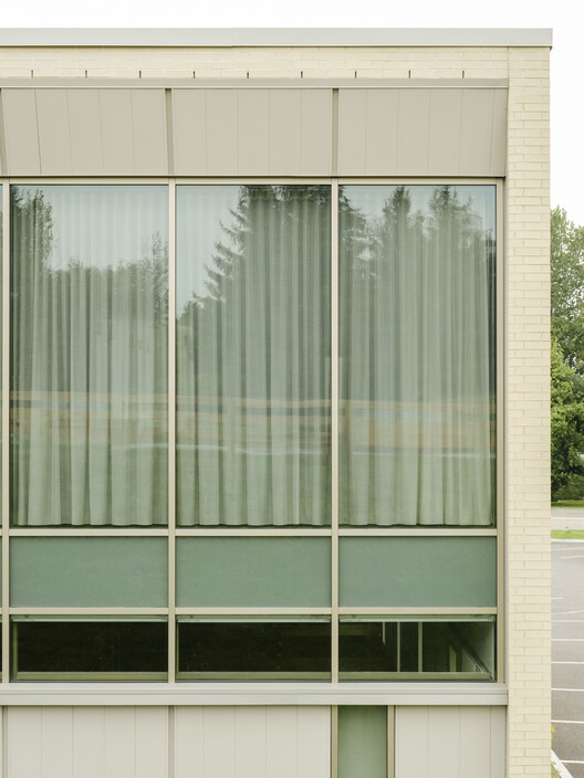 La Seigneurie Funeral Home / ultralocal architectes La Seigneurie Funeral Home / ultralocal architectes - Image 31 of 42