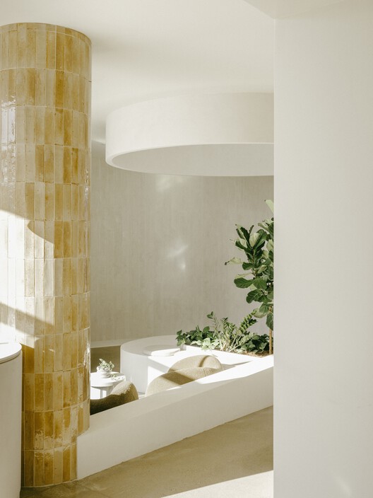 La Seigneurie Funeral Home / ultralocal architectes La Seigneurie Funeral Home / ultralocal architectes - Interior Photography, Bathroom, Lighting