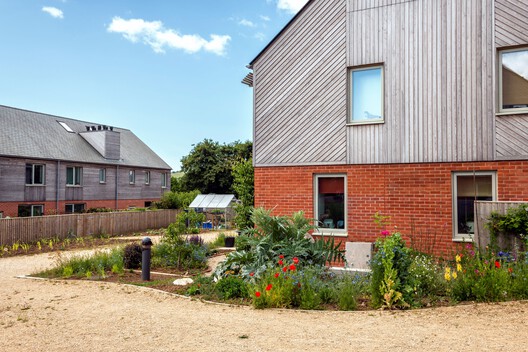 Hazelmead Bridport Co-Housing / Barefoot Architects - Exterior Photography, Garden, Brick