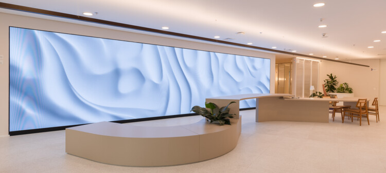 5 Escritórios latino-americanos de arquitetura conquistam o Best of Region no Design Awards 2025 da Shaw Contract - Imagem 5 de 10