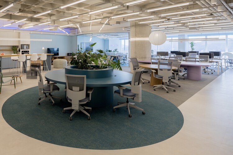 5 Escritórios latino-americanos de arquitetura conquistam o Best of Region no Design Awards 2025 da Shaw Contract - Imagem 8 de 10