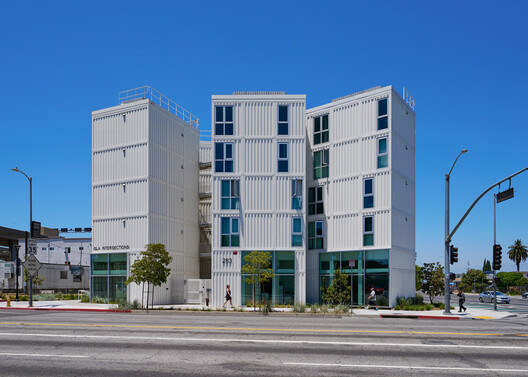 Isla Intersections Supportive Housing and Paseo / Lorcan O’Herlihy Architects
