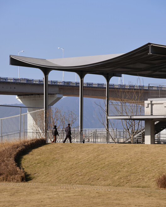 渔家灯火：由堤而生的江畔风景场 / 同济·原作设计工作室 - 建筑图