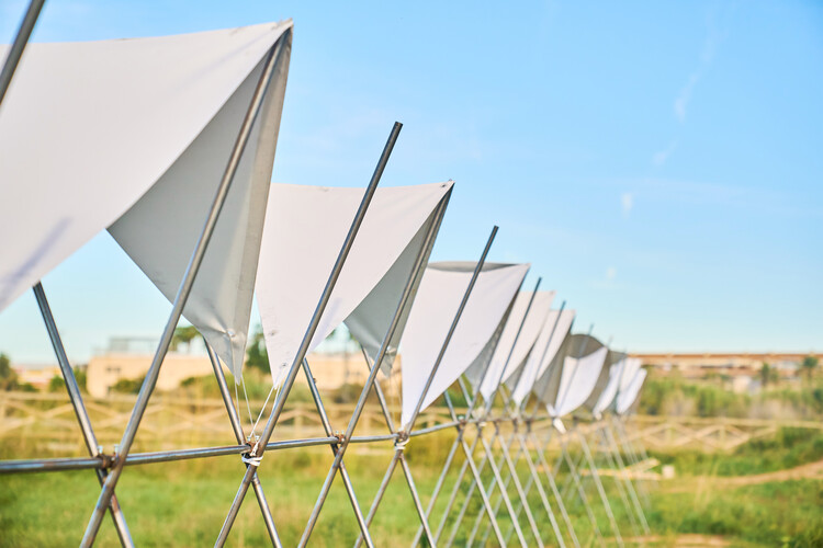 Pabellón 100 Metros Lineales / Pablo Paradinas Sastre + Estudio Eletres - Imagen 12 de 32