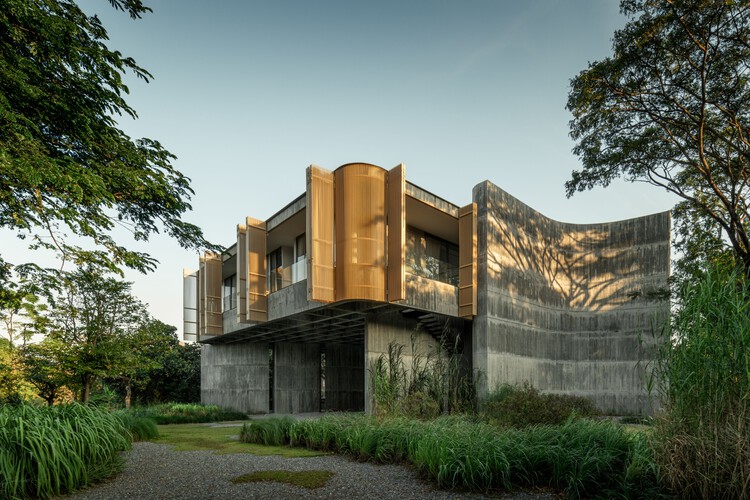 W House II / IDIN Architects - Houses