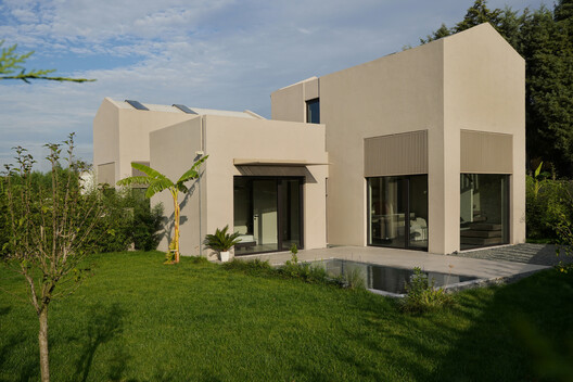 KLEE Sapanca House / the | work - Exterior Photography, Facade, Door, Garden, Concrete