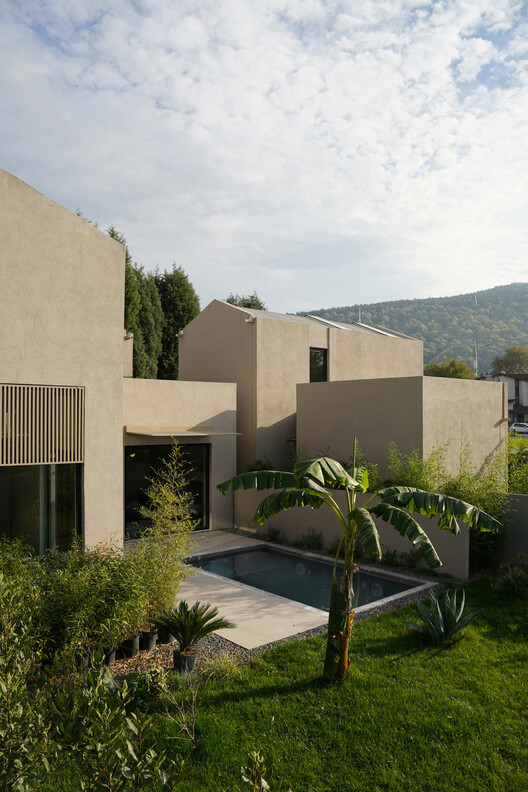 KLEE Sapanca House / the | work - Image 2 of 36