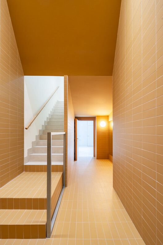 Vivienda Pública UNIT-E / GVG Estudio + MOEST - Fotografía de Interiores, Escaleras, Madera