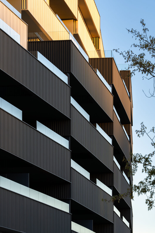 Vivienda Pública UNIT-E / GVG Estudio + MOEST - Fotografía de exteriores