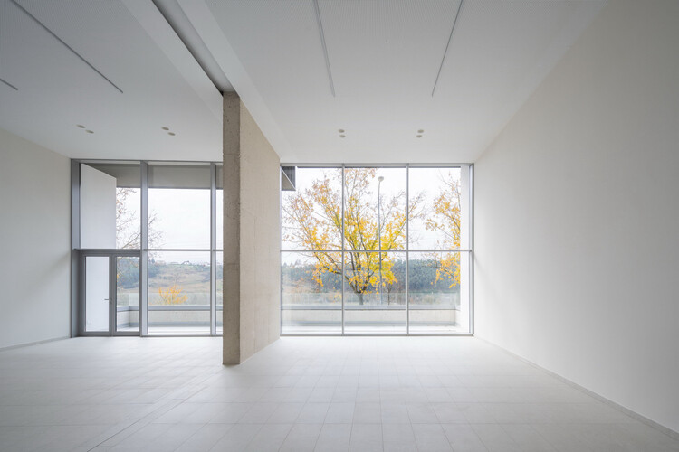 Vivienda Pública UNIT-E / GVG Studio + MOEST - Fotografía de Interiores, Vidrio