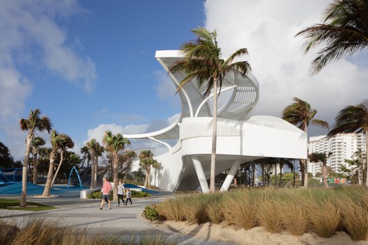 Parque DC Alexander/ Brooks + Scarpa Architects - Imagem 10 de 33