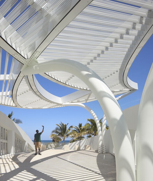 Parque DC Alexander/ Brooks + Scarpa Architects - Imagem 13 de 33