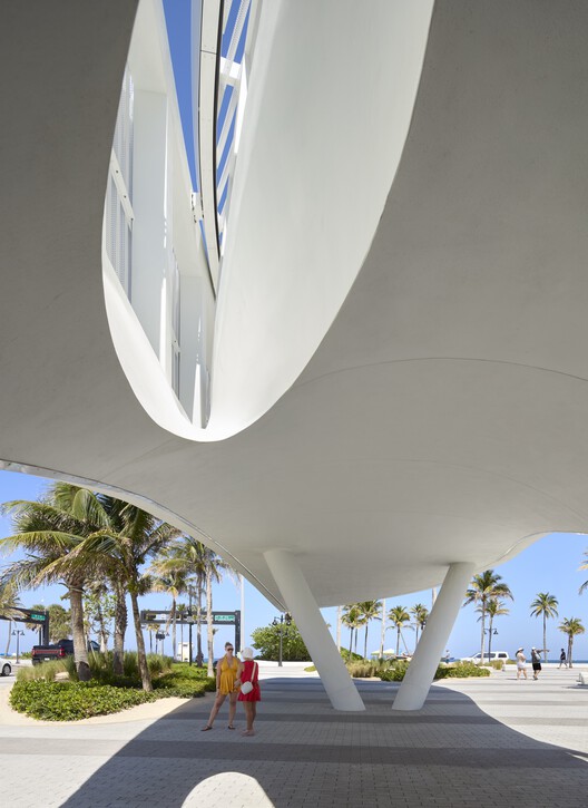 Parque DC Alexander/ Brooks + Scarpa Architects - Imagem 17 de 33