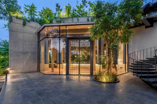 Varanda do K / Hiren Patel Architects + Design - Fotografia de Exterior, Concreto, Aido