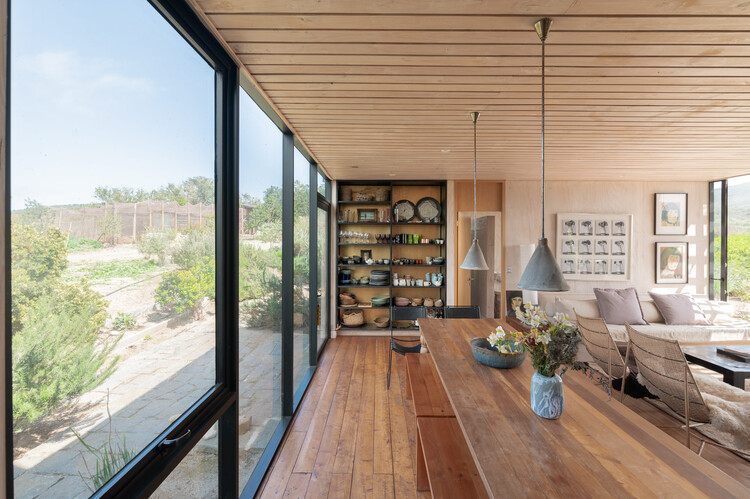 Casa El Tome / COLECTIVO - Fotografía de interiores, madera, sillas