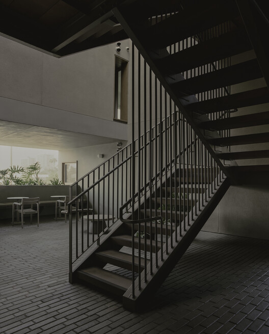 Edifício Residencial Fora / Jeff Svitak - Imagem 20 de 29