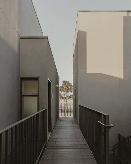 Edifício Residencial Fora / Jeff Svitak - Imagem 17 de 29