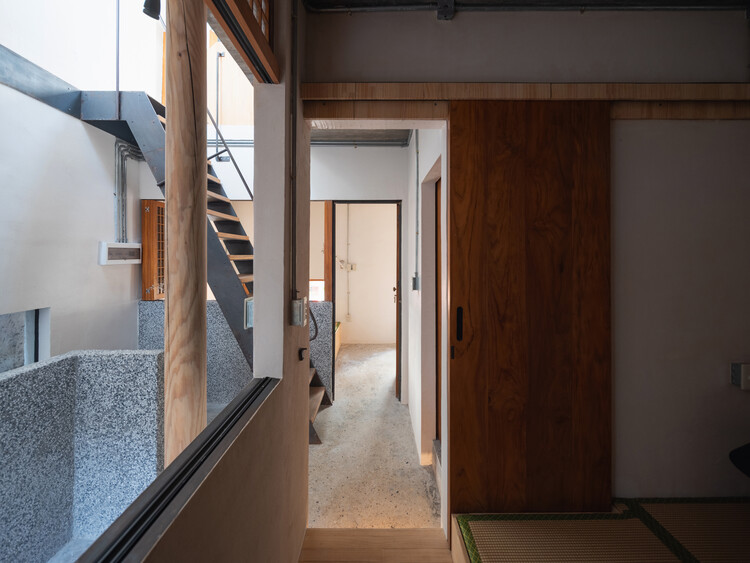 “学背之家”，城中村的故土原乡 / 仓北文旅 · 共和营造建筑工作室 - 室内图, 木头, 梁