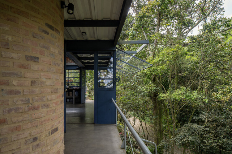 Pabellón Nora Service / Yemail Arquitectura - fotografía exterior