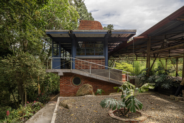 Centro de Servicios Nola/Yemail Arquitectura - Imagen 2 de 20