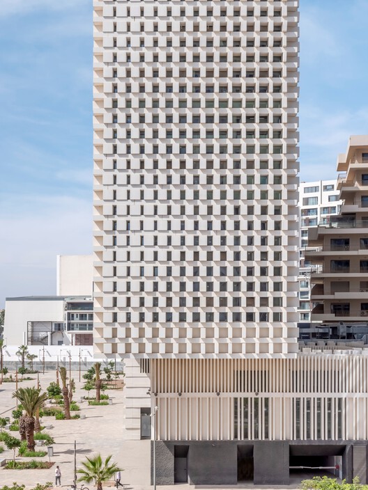 Casablanca Finance City Cube Tower  / OUALALOU+CHOI - Exterior Photography