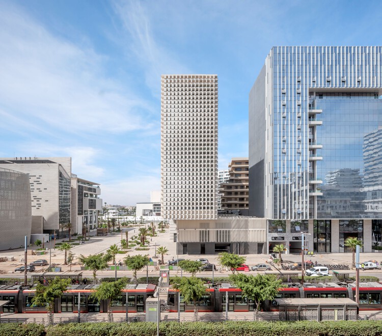 Casablanca Finance City Cube Tower  / OUALALOU+CHOI - Exterior Photography, Cityscape