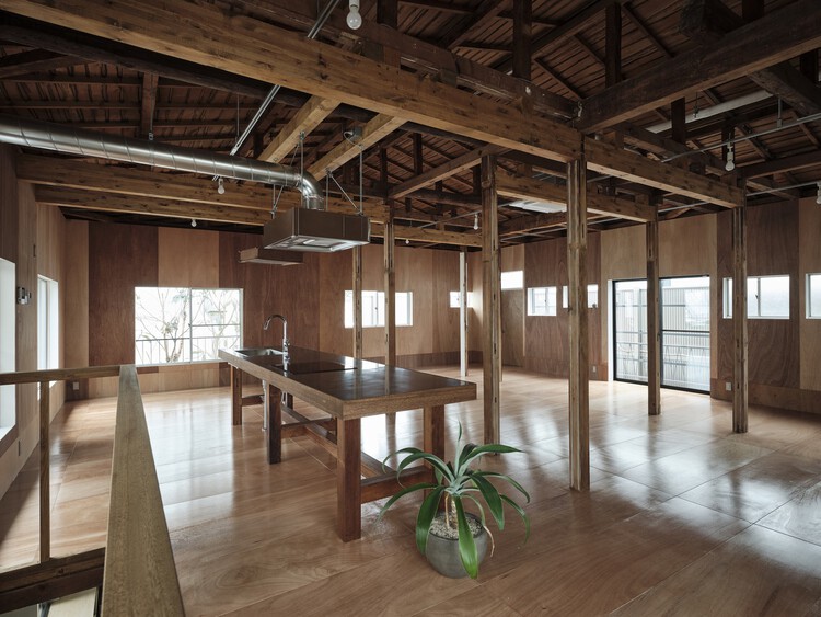 Design Ethos of Subtraction and Addition: 10 Adaptive Reuse Projects for Commercial and Social Spaces in Asia - Image 24 of 34