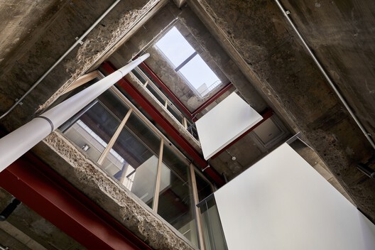 Design Ethos of Subtraction and Addition: 10 Adaptive Reuse Projects for Commercial and Social Spaces in Asia - Image 25 of 34