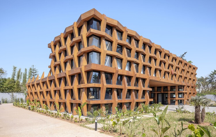 Royal Thai Embassy / OUALALOU+CHOI - Exterior Photography, Embassy