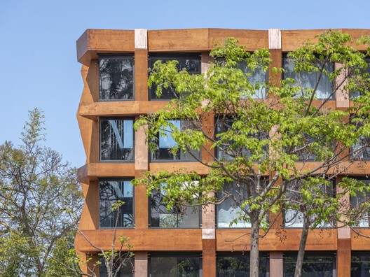 Royal Thai Embassy / OUALALOU+CHOI  - Exterior Photography