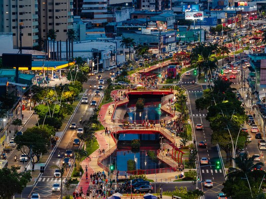 Parque Linear de Doca / Natureza Urbana - Fotografía exterior, Fotografía vista aérea, Urbano