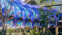 旋膜廊桥 / 众建筑