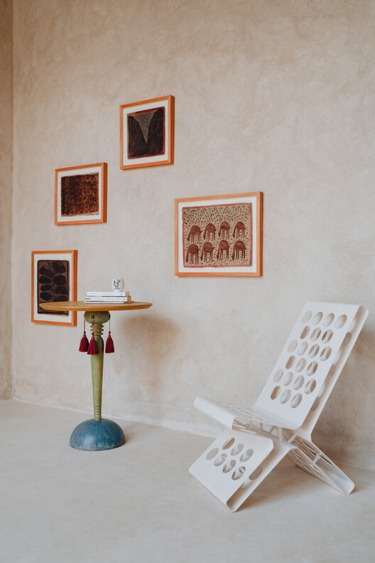 Casa DDAR / Othmane Bengebara Studio Casa DDAR / Othmane Bengebara Studio - Fotografía interior, Sillas