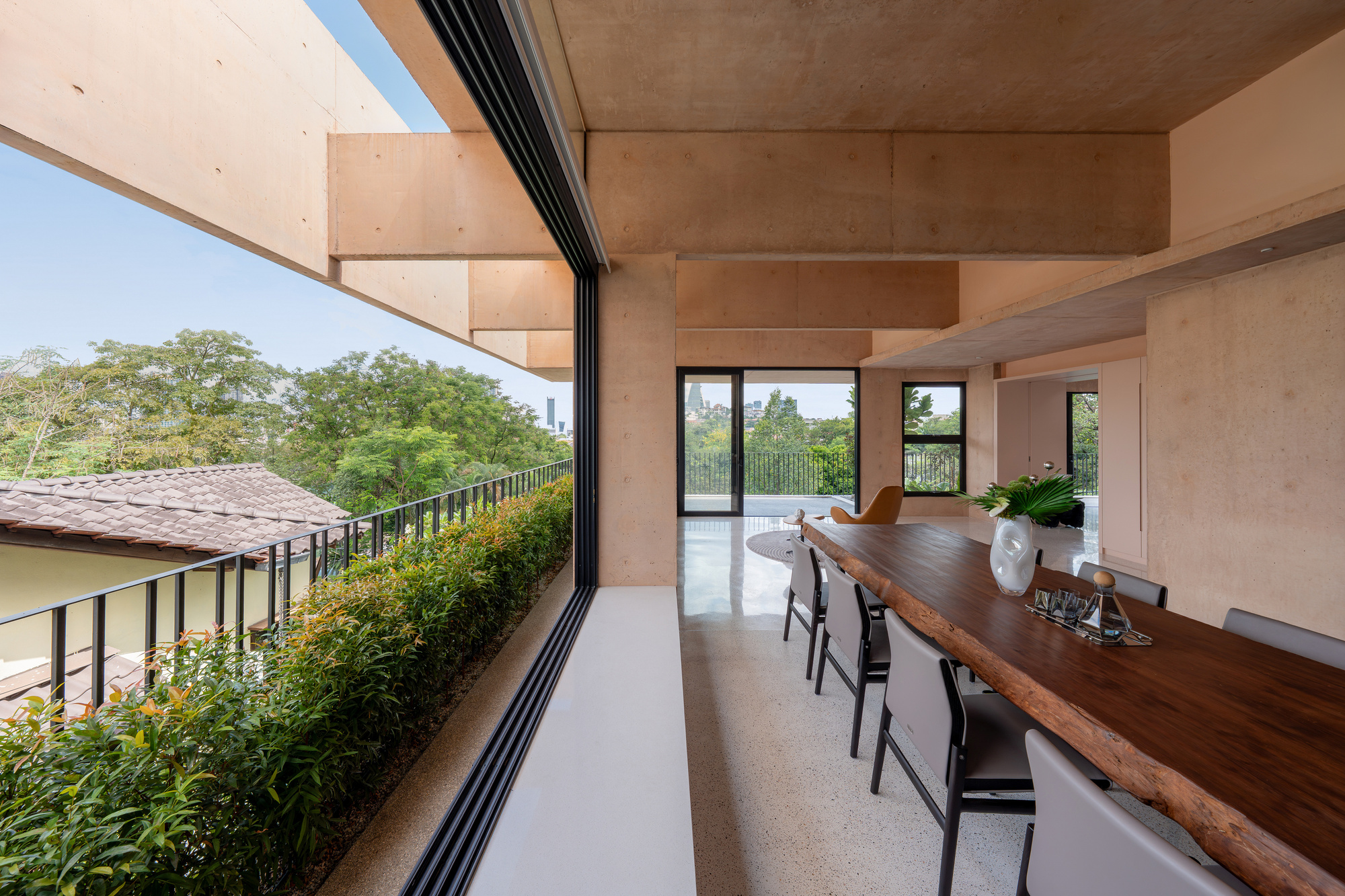 Gallery of Armoua House / Fabian Tan Architect - 16