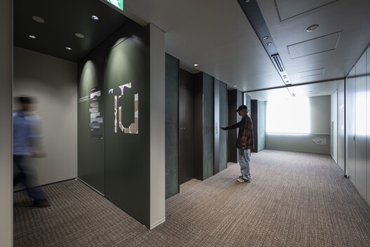 Front Place Chiyoda Ichibancho / Mitsubishi Jisho Design Inc. - Interior Photography, Lighting, Glass