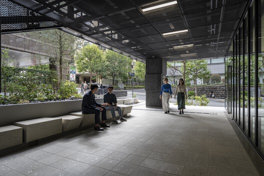 Front Place Chiyoda Ichibancho / Mitsubishi Jisho Design Inc. - Exterior Photography, Concrete