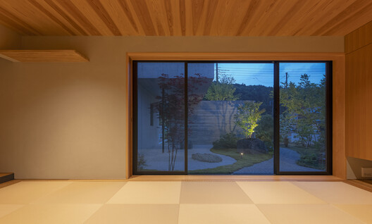 House in Tochigi / Tsuyoshi Oshiyama Architects - Interior Photography, Wood, Glass