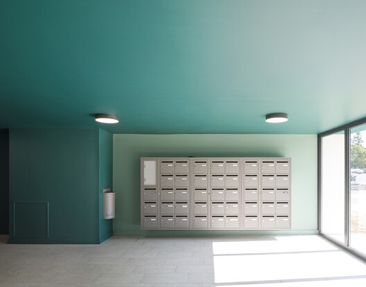 Pré de l’Enclos 2 Housing Rehabilitation / SOL Architecture & Urbanisme Pré de l’Enclos 2 Housing Rehabilitation / SOL Architecture & Urbanisme - Image 7 of 16