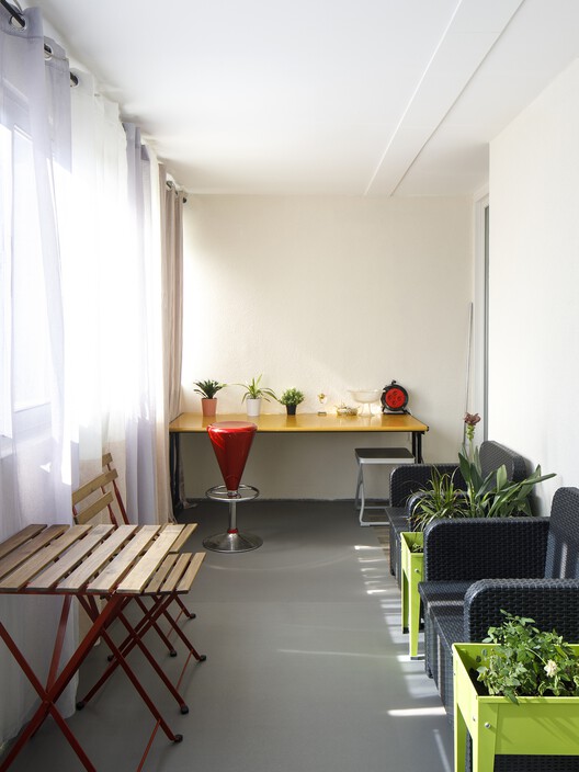 Pré de l’Enclos 2 Housing Rehabilitation / SOL Architecture & Urbanisme Pré de l’Enclos 2 Housing Rehabilitation / SOL Architecture & Urbanisme - Interior Photography, Dining room, Wood, Chair, Table, Lighting