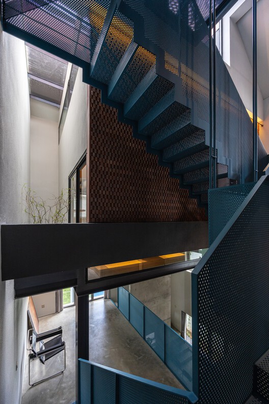  B.RED House / TOOB STUDIO - Image 13 of 38