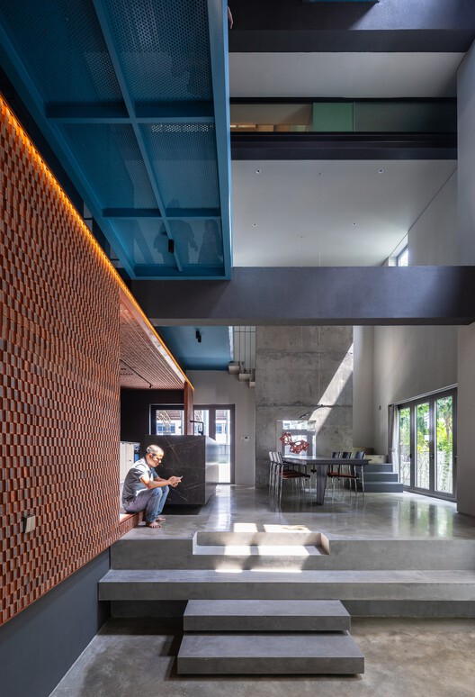  B.RED House / TOOB STUDIO - Interior Photography, Concrete